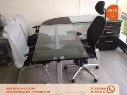 ESCRITORIOS DE VIDRIO EN L